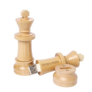 UGT 01 - USB vỏ gỗ quà tặng thương hiệu