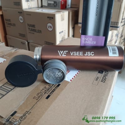 Bình Giữ Nhiệt LockLock khắc logo VSEE JSC làm quà tặng nhân viên