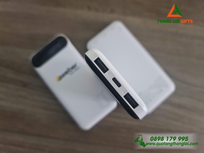 Pin Sac Du Phong 10000mAh WP161 in logo Weber