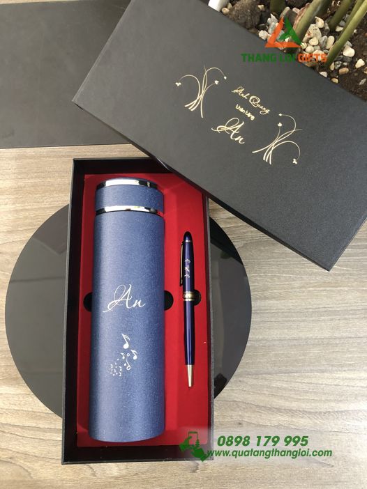 Bo giftset Binh giu nhiet & But ky - Khac ten theo yeu cau