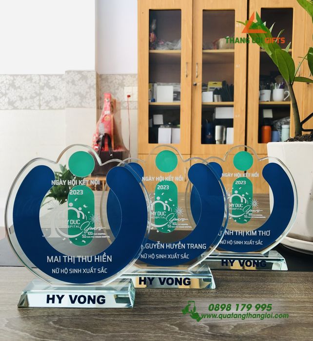 Cúp Pha Lê Tuyên Dương - In logo Bệnh viện Mỹ Đức