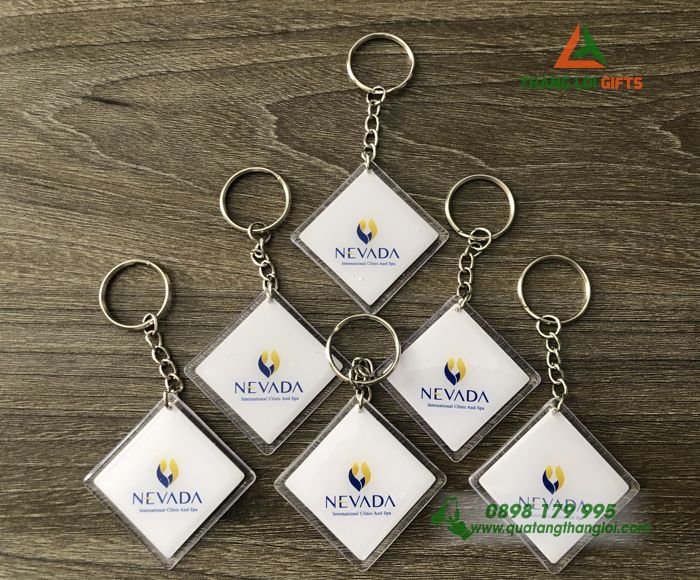 Moc Khoa Nhua - In Logo 2 Mat NEVADA