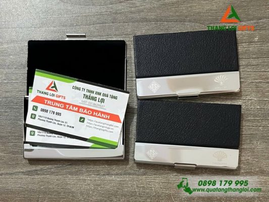 Hộp Namecard Màu Đen Vuông Khắc Logo Trung Sơn Pharma