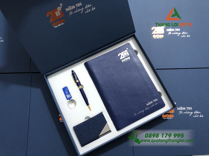 Bộ Giftset Sổ Tay, Bút Ký, USB, và Hộp Namecard - In Logo Dat Hop