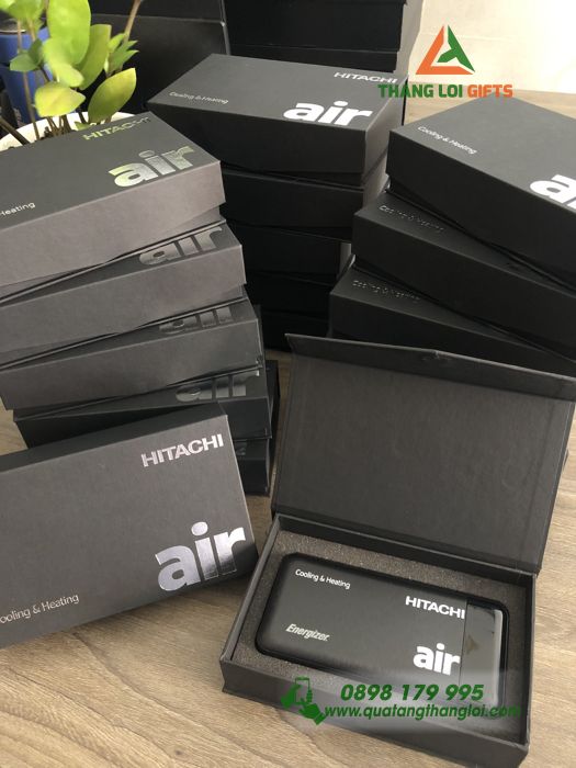 Hop qua tang Pin sac du phong 10000mAh - In logo Air HITACHI 