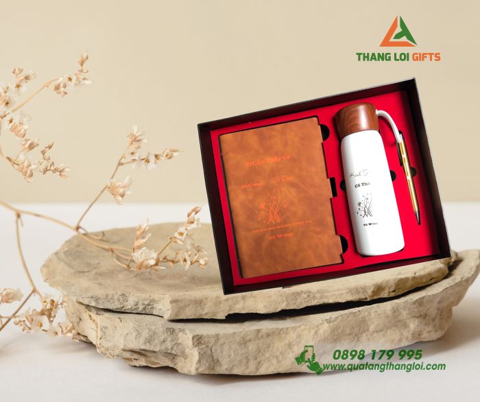 Bộ Giftset Bình giữ nhiệt, Sổ tay, Bút ký – Khắc tên thầy cô nhân dịp 20/11