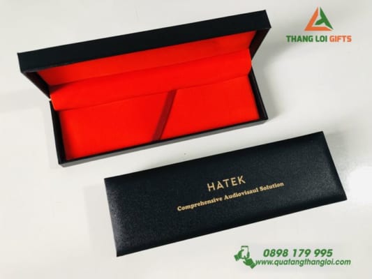 Hộp bút nắp bật – Khắc logo HATEK