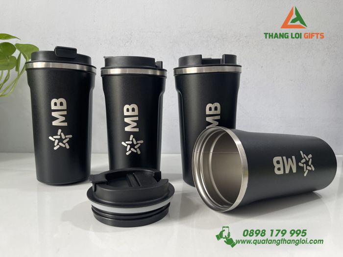 Ly giu nhiet Coffe mug Mau den - Khac logo MB Bank