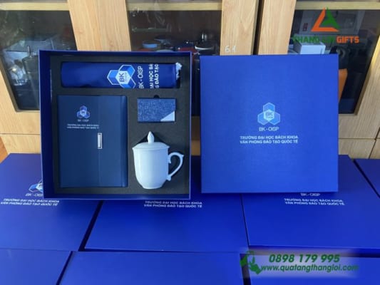 GST 64 – Bộ Quà Tặng Cao Cấp (Sổ, Hộp đựng Namecard, Túi vải & Ly Sứ) In Logo Theo Yêu Cầu
