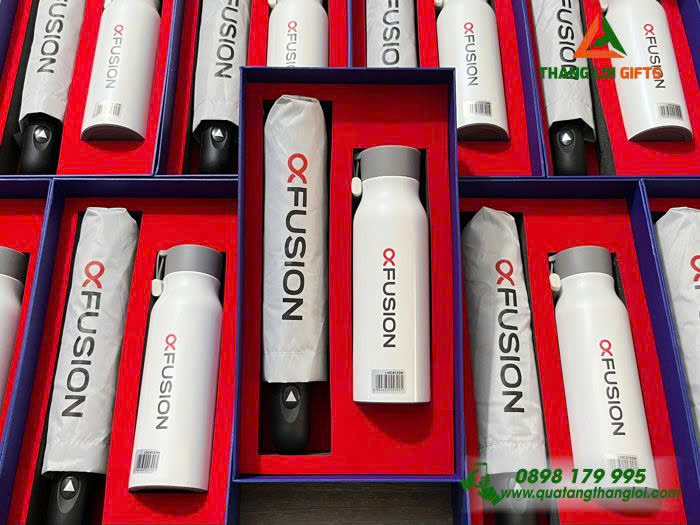 GST 72 – Bộ Quà Tặng In Logo (Bình giữ nhiệt & Dù cầm tay) GST 72 – Bộ Quà Tặng In Logo (Bình giữ nhiệt & Dù cầm tay)